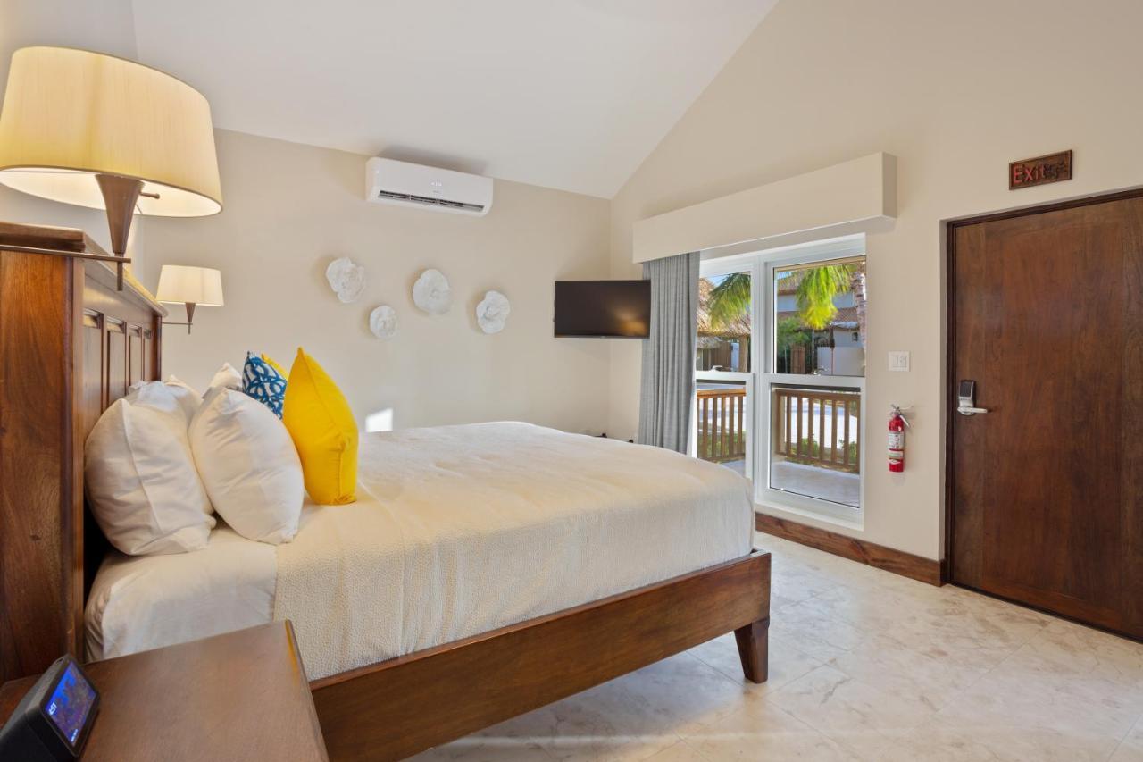Sirenian Bay Resort Placencia Екстериор снимка