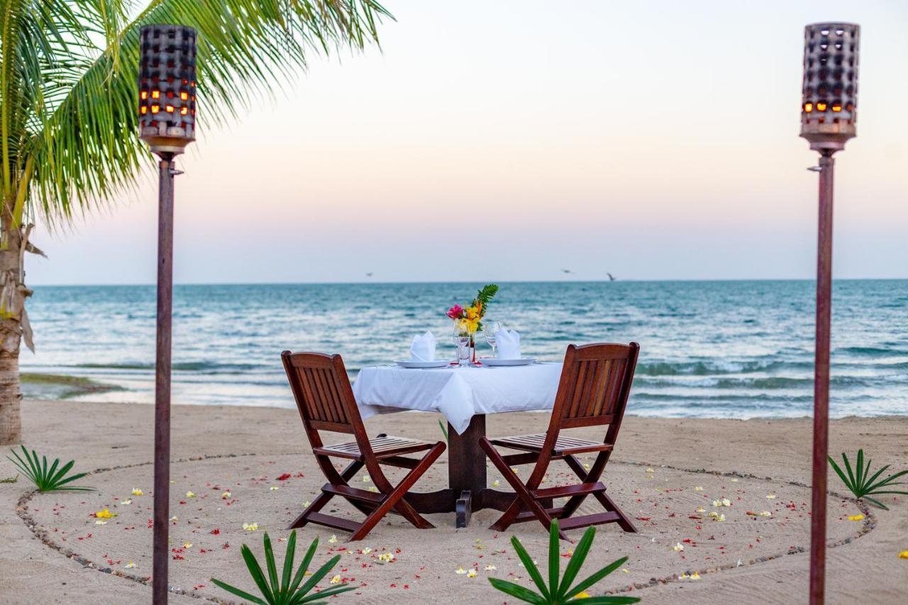 Sirenian Bay Resort Placencia Екстериор снимка