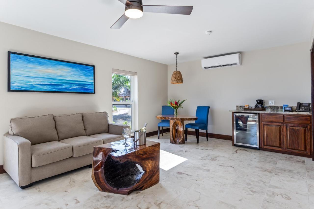 Sirenian Bay Resort Placencia Екстериор снимка