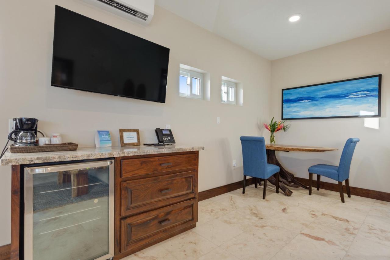 Sirenian Bay Resort Placencia Екстериор снимка