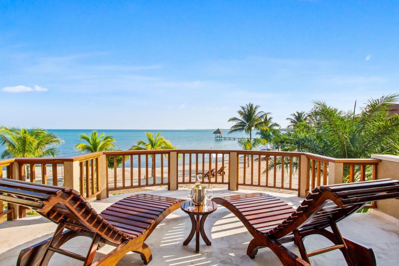 Sirenian Bay Resort Placencia Екстериор снимка