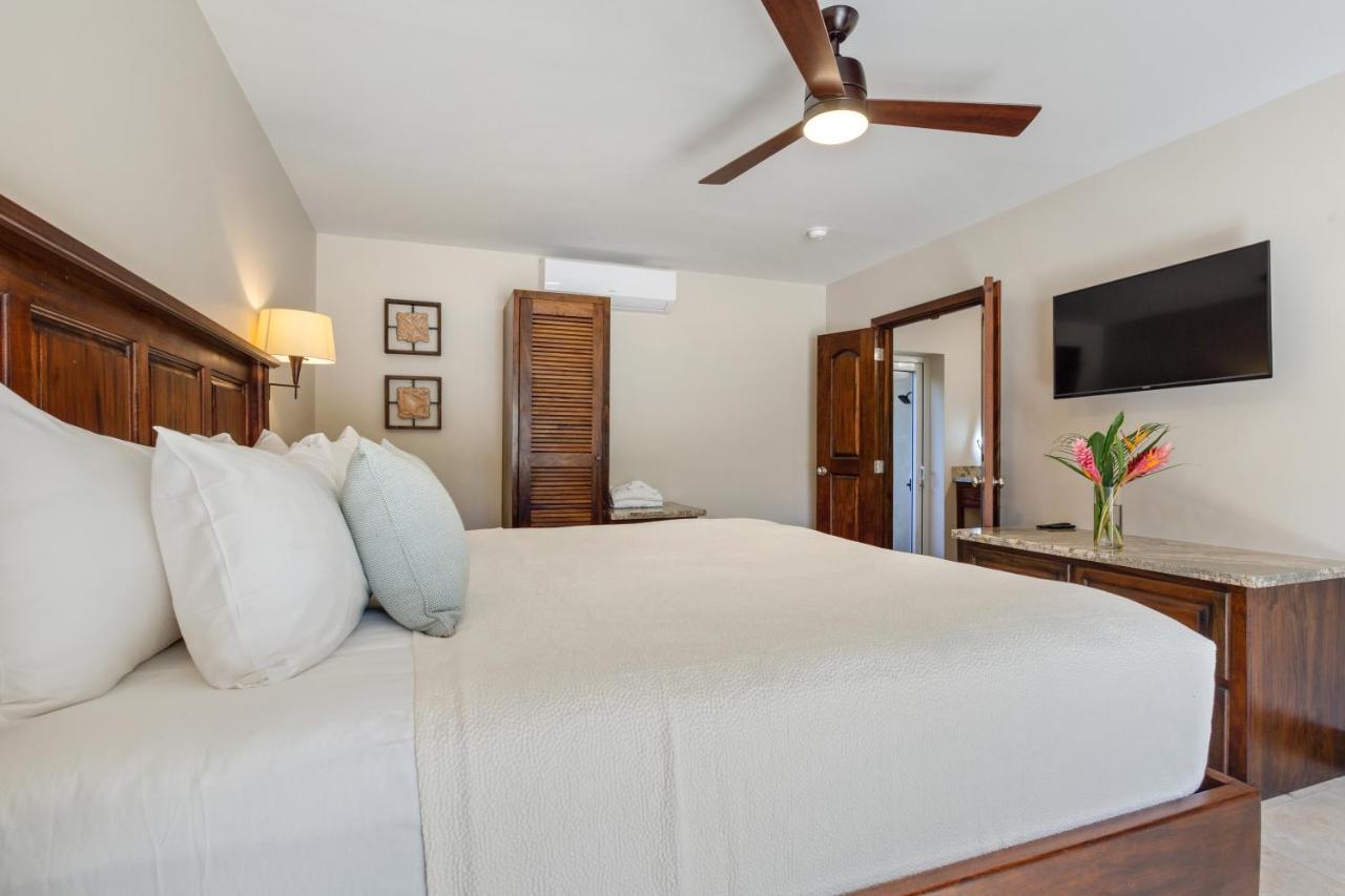 Sirenian Bay Resort Placencia Екстериор снимка